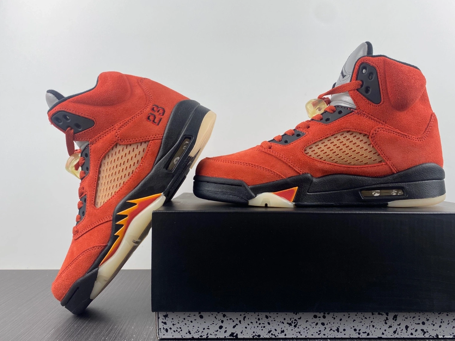 5 On Air “Dunk DO9336-800  Mars” Jordan 0427